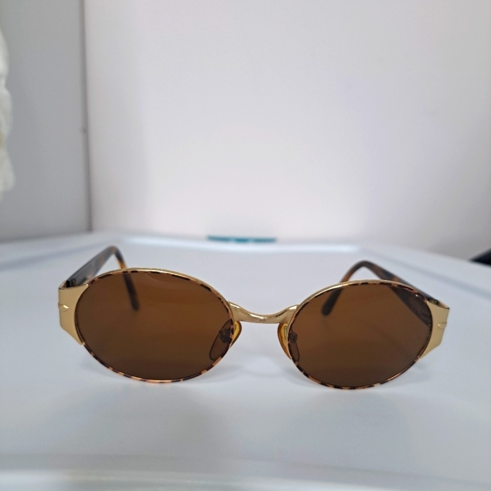 Persol Ratti 2002-S Vintage Sunglass Tortoise
